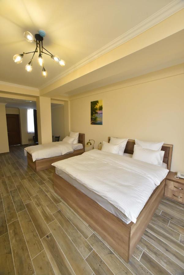 Altunyan Hotel Erevan Exterior foto